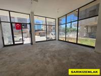 Edremit Kadıköy`de Yan Yola yakın Kiralık Dükkan bayilik olarak kullanıla bilir körfez hastanesine yakın avm yakın 